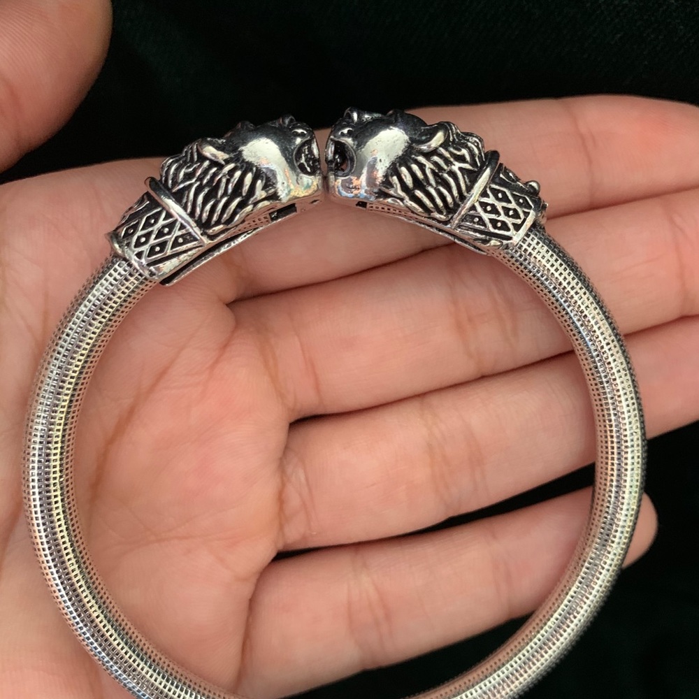 Oxidized bangle